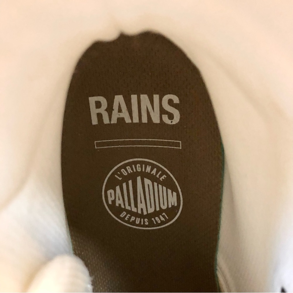 Like new! Rains x Palladium limited edition Pampa high top boots - Picture 3 of 14